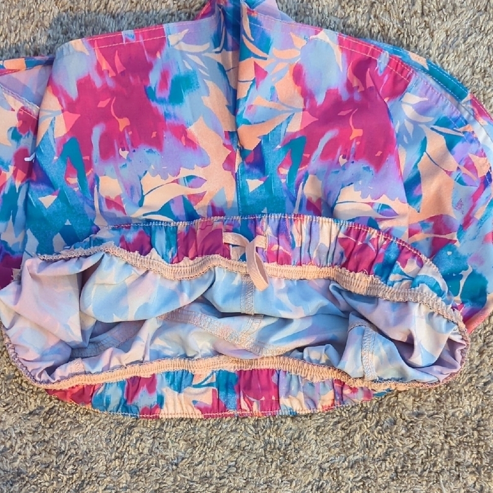Colorful Women's Athletic Shorts - Picture 4 of 4